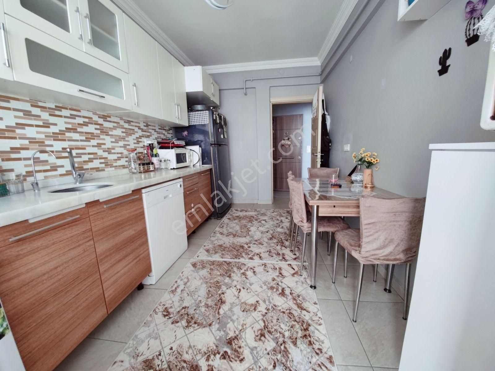 Çamçeşme İlkokuluna Yakin 2.kat 3+1 120m2 Banyo Wc Ayrı Kombili - Görsel 27