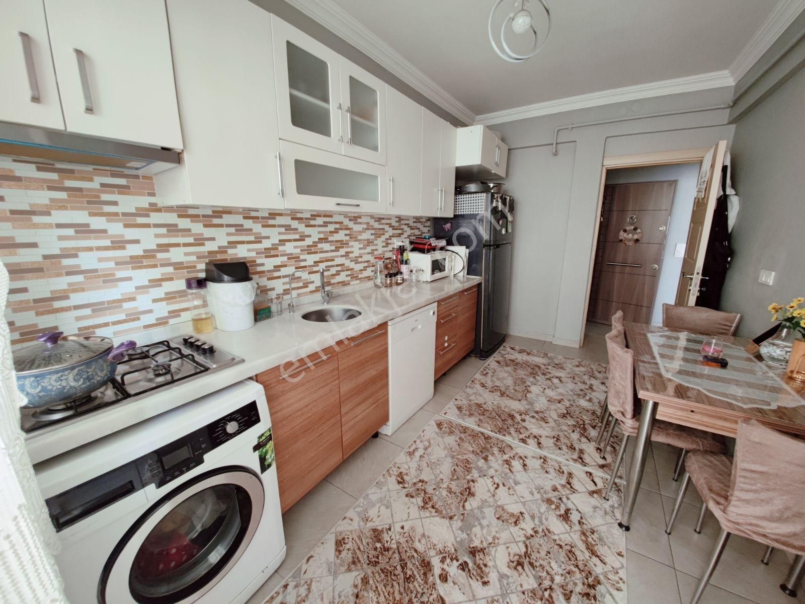 Çamçeşme İlkokuluna Yakin 2.kat 3+1 120m2 Banyo Wc Ayrı Kombili - Görsel 8