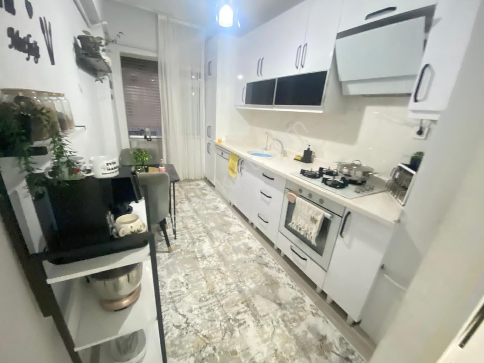 Hayal^den Plevne Mh^de Ara Katta Full Yapılı 3+1 Ön Cp. Masrafsz Daire !