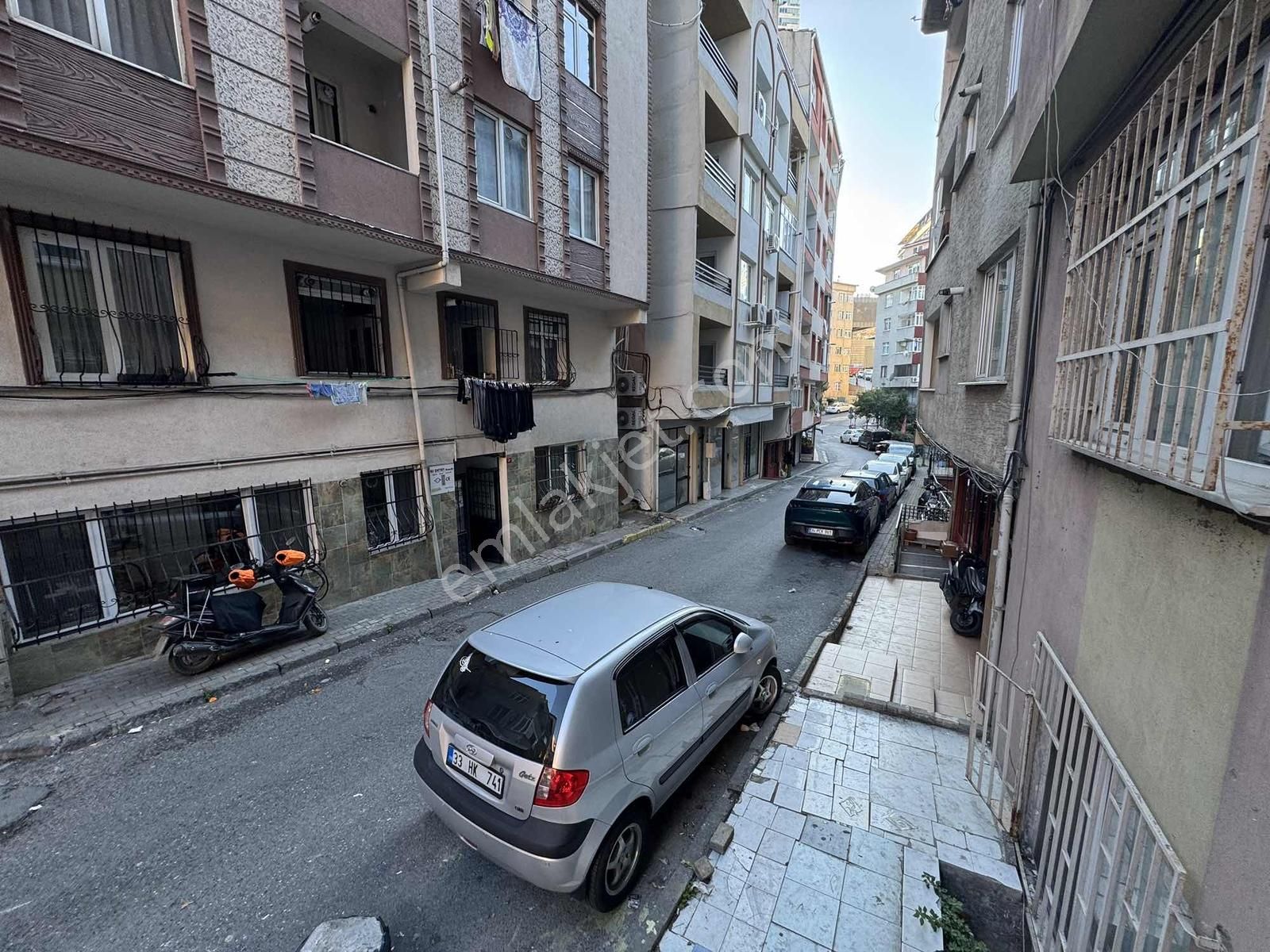 Trump Avm Arkası 2+1 Ayrı Mutfaklı Merkezi Konum İçi Boş Fırsat! - Görsel 17