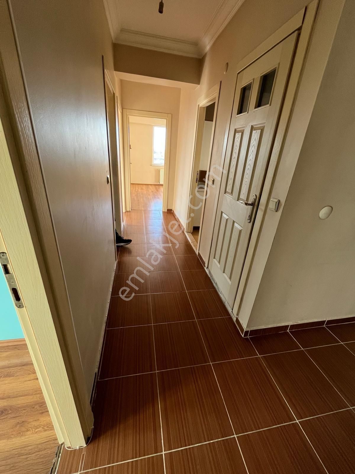 Ümraniye Esenevler Mahallesi Tek Blok Site İçi 9.kat 2+1 Finans Merkezi Karşısında Kiralık - Görsel 9