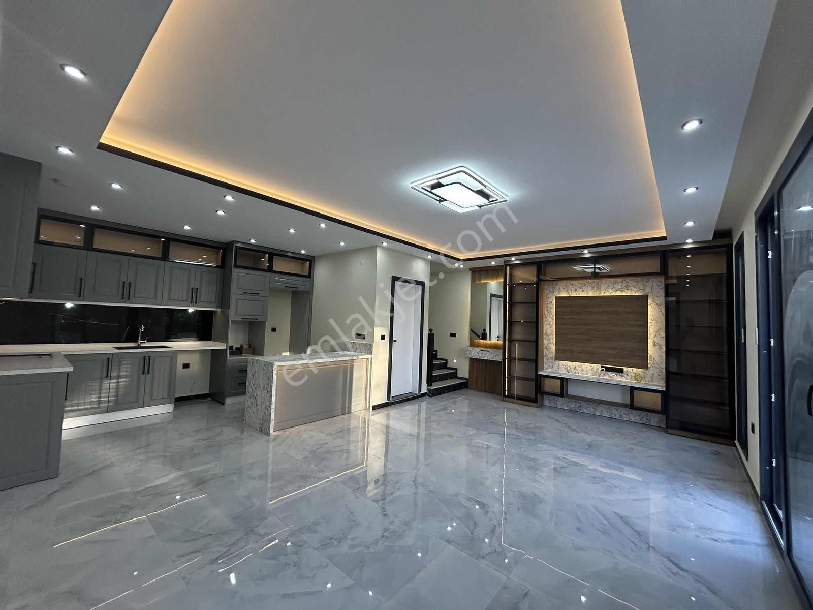 Didim Efelerde 3+1 Fırsat Villa - Dopdolu