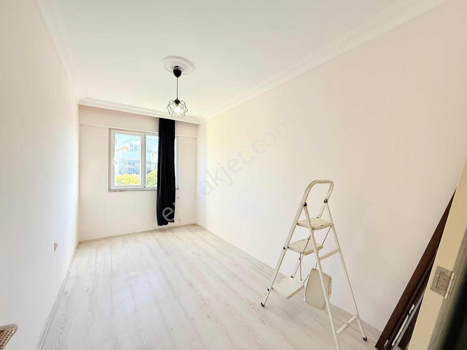 Didim Efelerde 3+1 Arakat Ön Cephe Acil Satılık Daire - Görsel 3