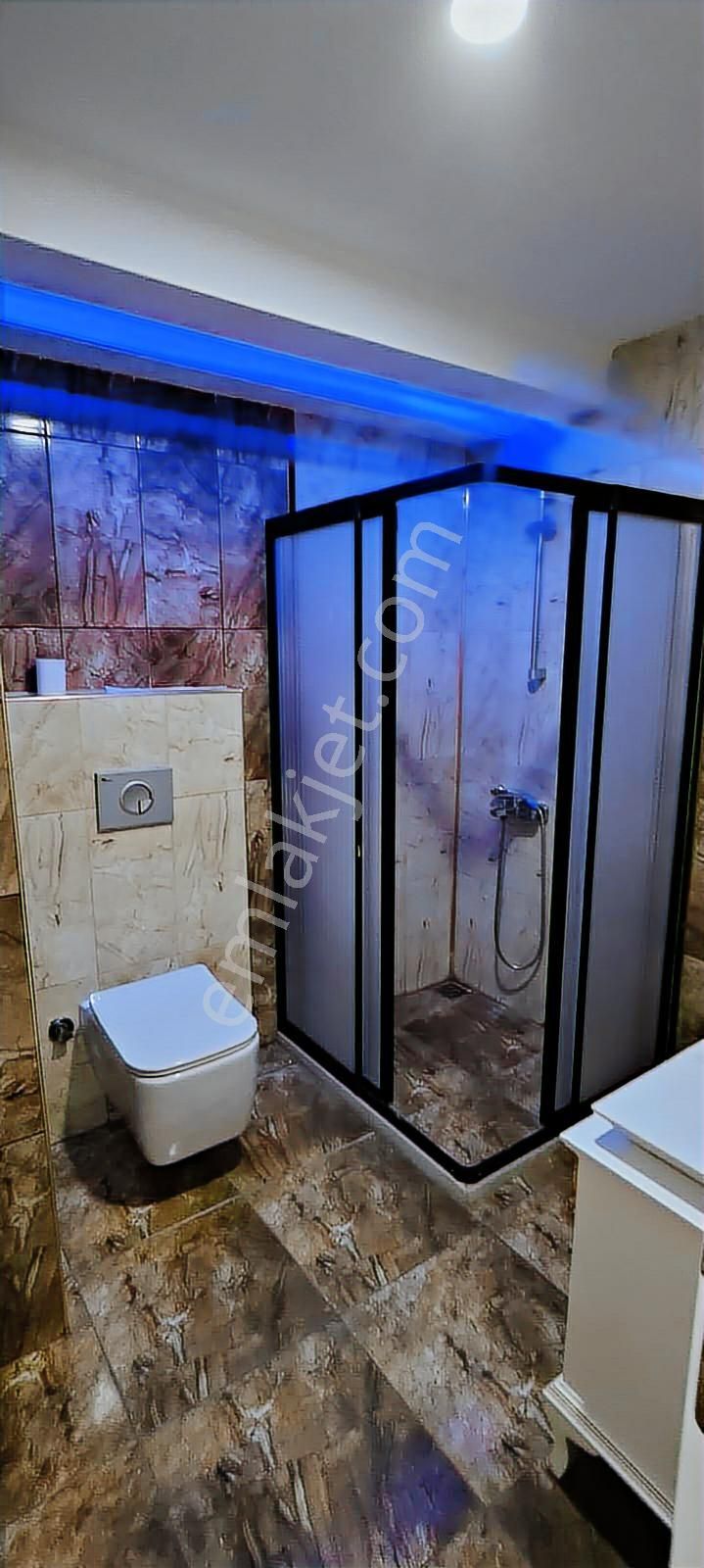 Mezitli Akdeniz'de Nezih Sitede Kiralık Geniş 4+1 Salon - Görsel 8
