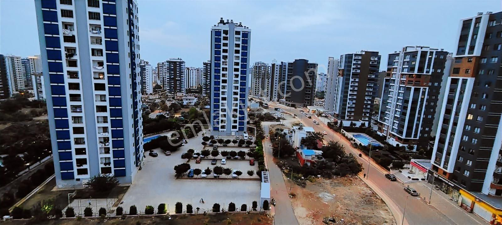 Mezitli Akdeniz'de Nezih Sitede Kiralık Geniş 4+1 Salon - Görsel 22