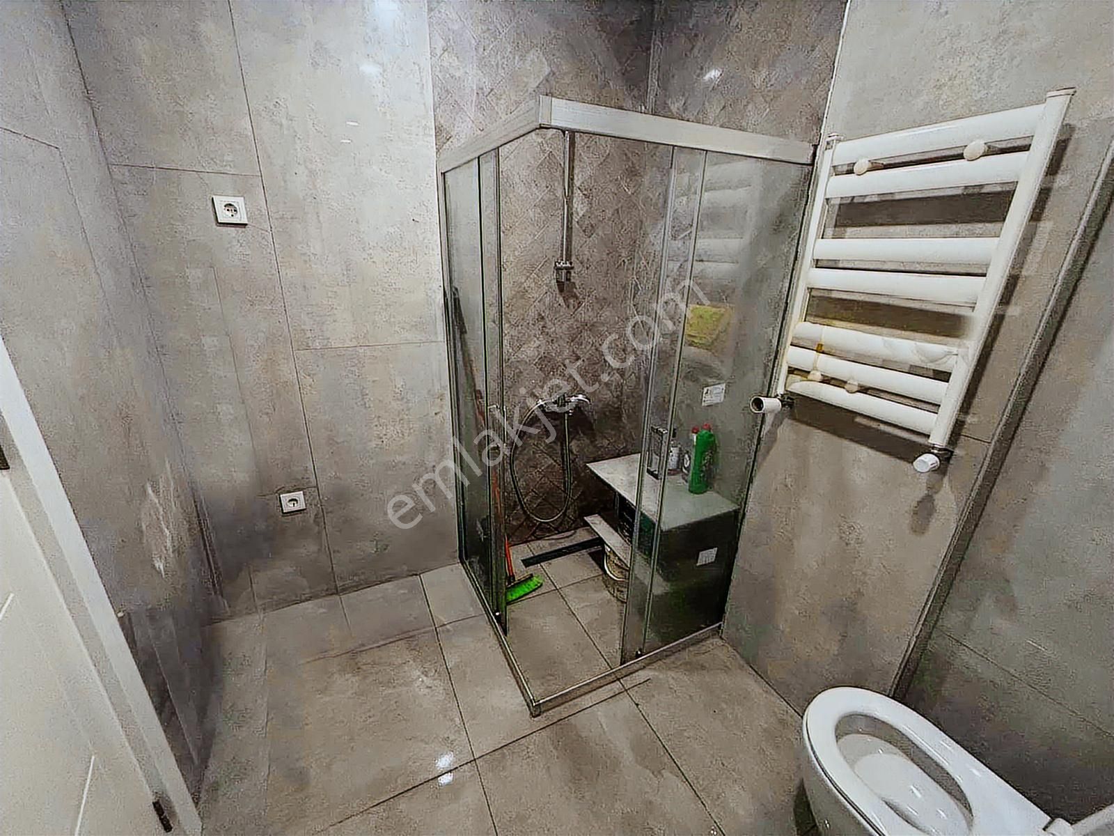 Remax Dem'den Üsküdar Kirazlıtepe Mahallesinde 4+1 Satılık Daire - Görsel 2