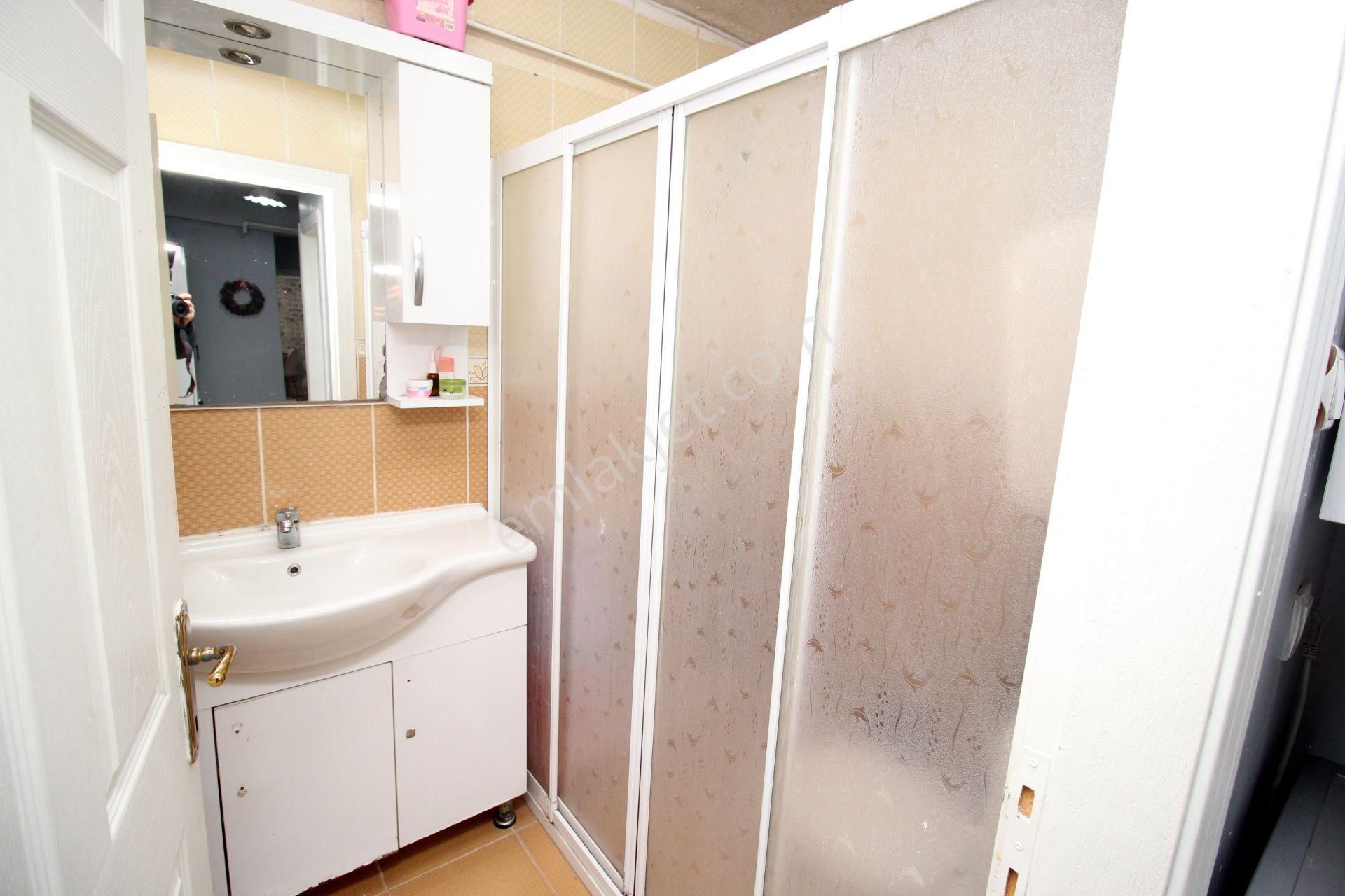 Emre Emlak'tan Piyade'de Gimsa Yakını Full Eşyalı Ön Cephe Satılık 2+1 Daire - Görsel 17