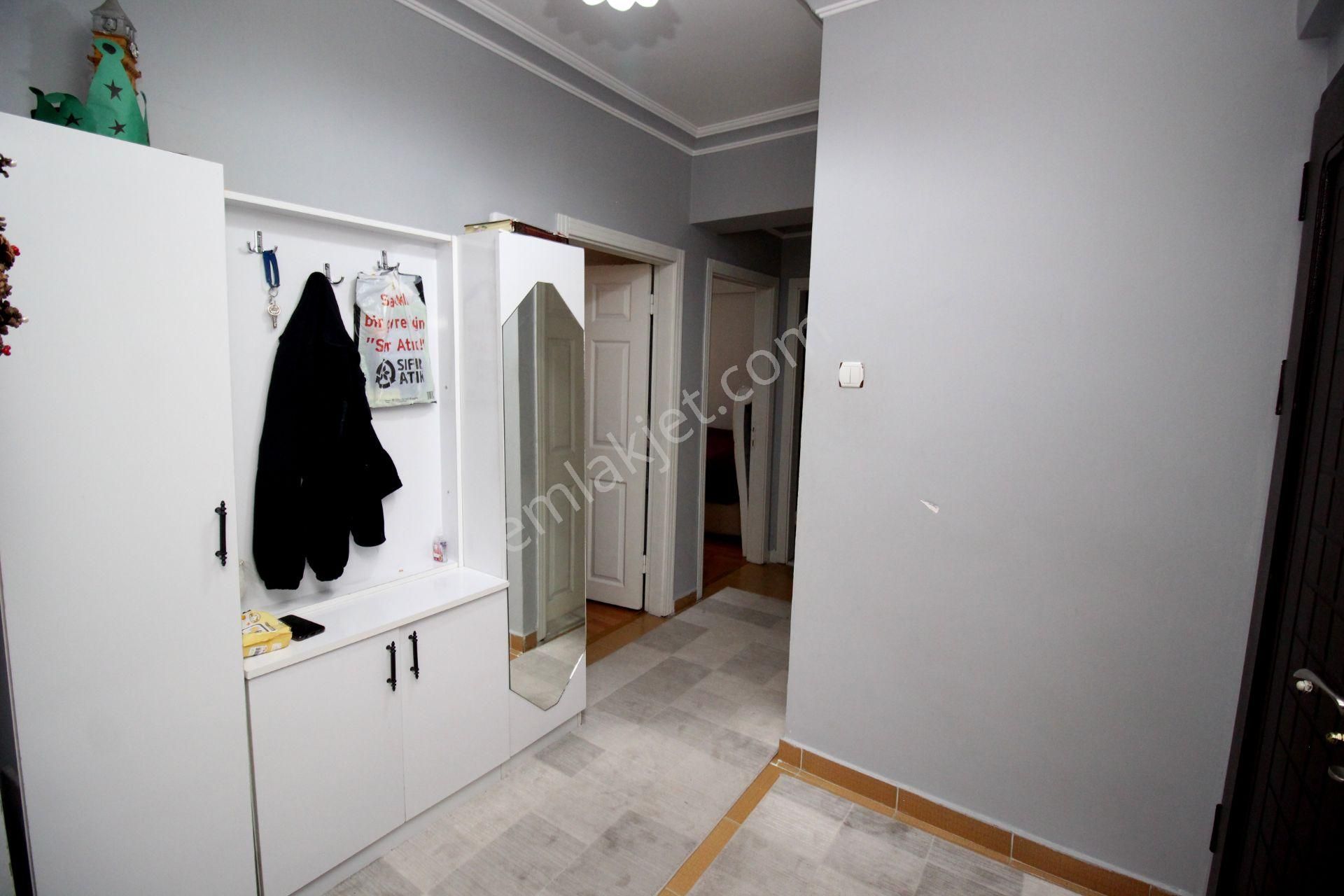 Emre Emlak'tan Piyade'de Gimsa Yakını Full Eşyalı Ön Cephe Satılık 2+1 Daire - Görsel 23