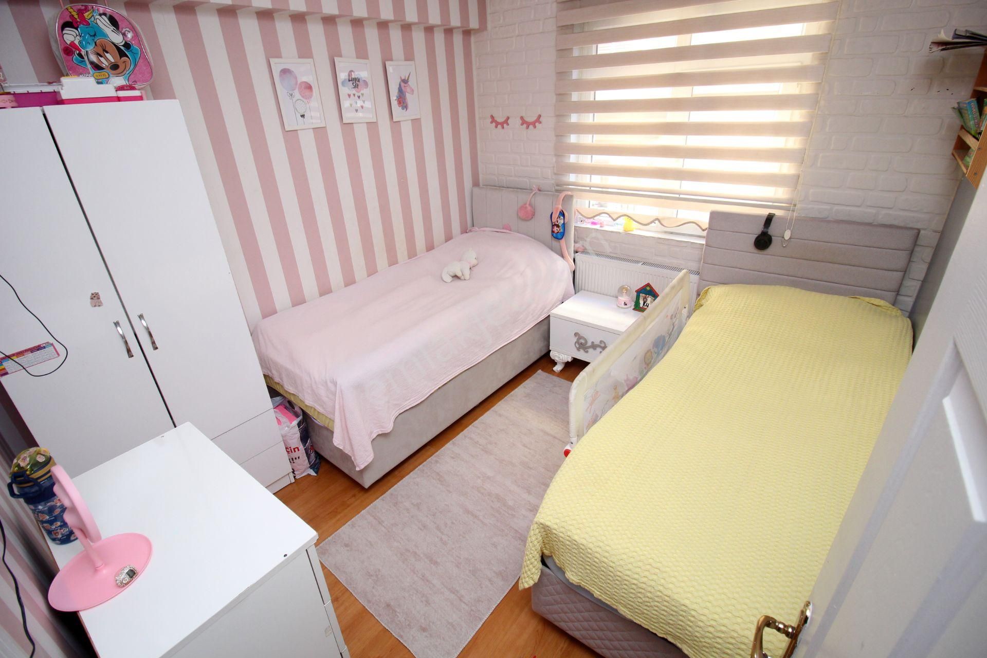 Emre Emlak'tan Piyade'de Gimsa Yakını Full Eşyalı Ön Cephe Satılık 2+1 Daire - Görsel 13