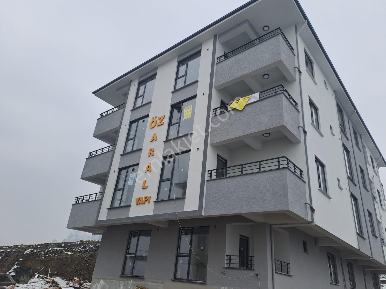 Üniversite Giriş Kapısı Karşısı Satılık 1+1 Sıfır Daireler - Görsel 9