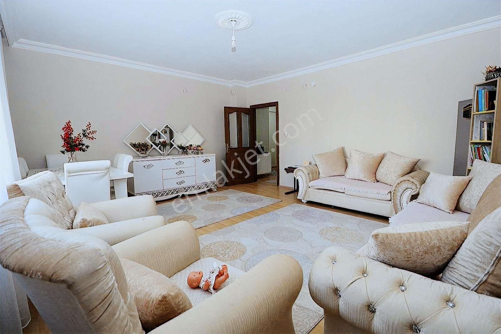 Elvan Mah Acil Satılık 3+1 Arakat Ön Cephe Daire - Görsel 24