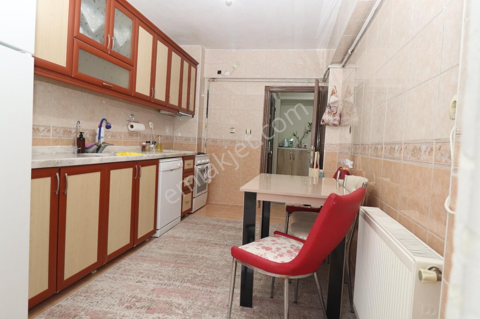 Elvan Mah Acil Satılık 3+1 Arakat Ön Cephe Daire - Görsel 9