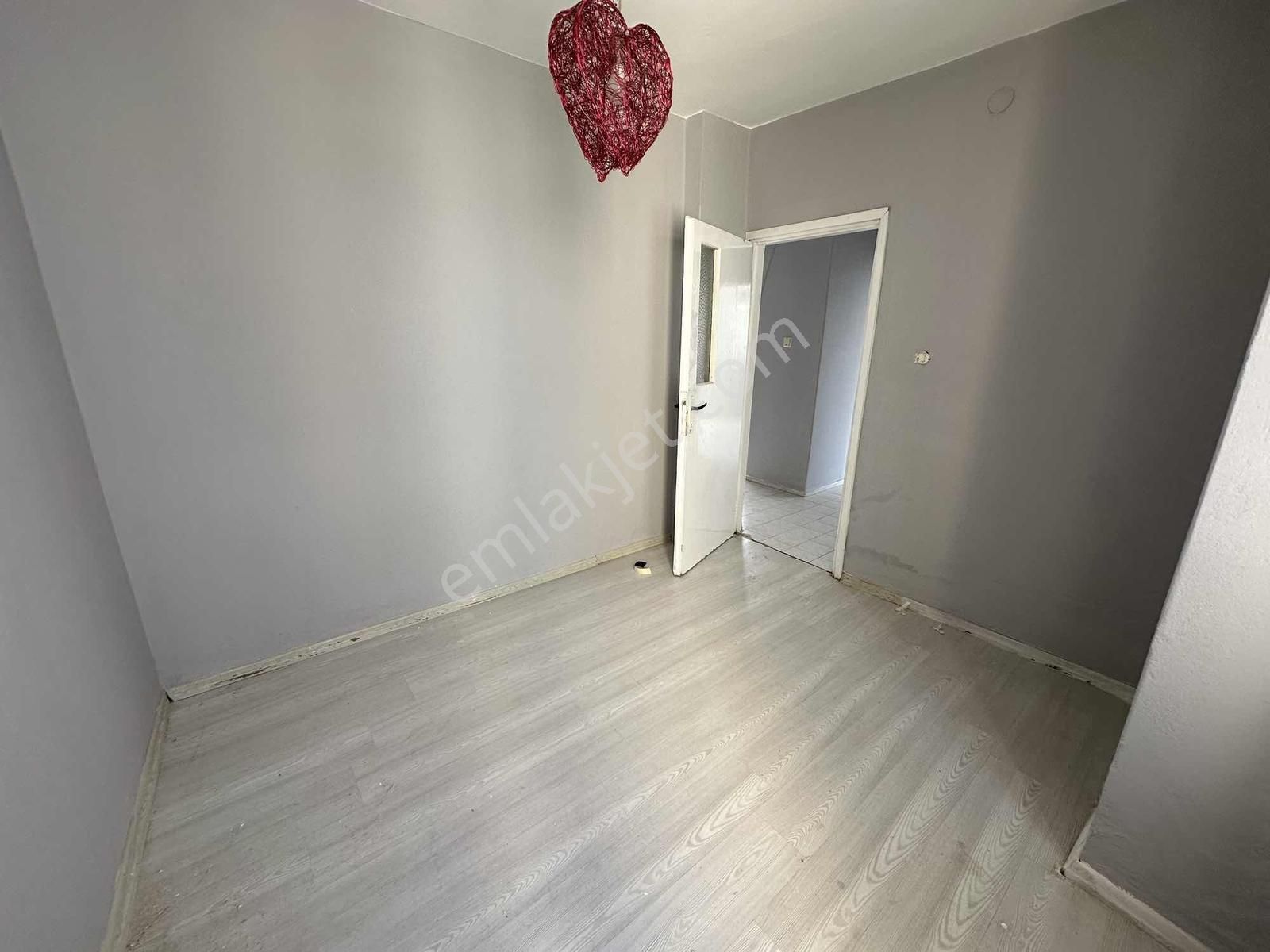 Atabay'dan Meydankvağında Tramvaya Yakın 2+1 Ayrı Mutfaklı - Görsel 6