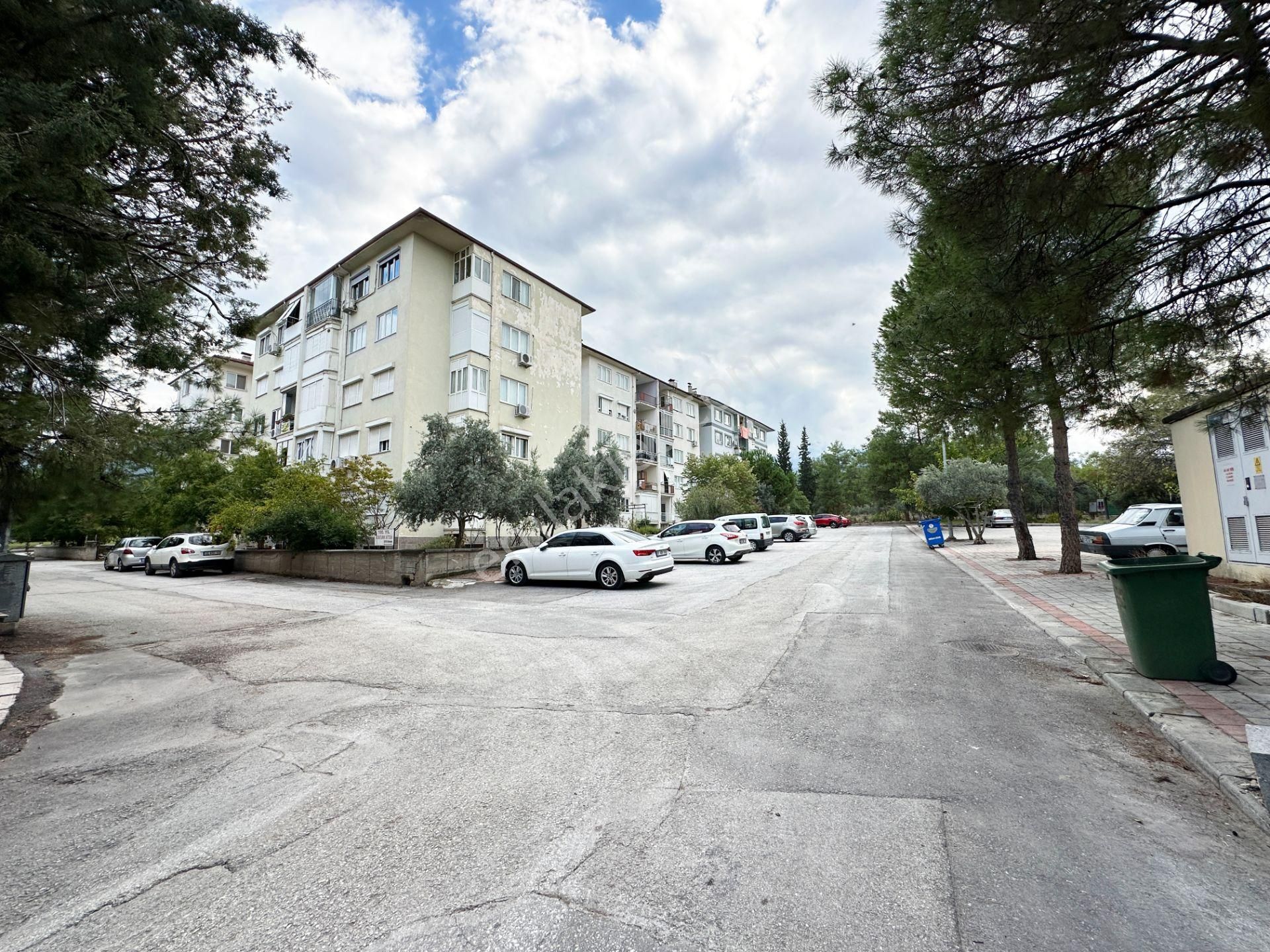 Açık Hava Tiyatrosu Üstünde Doğa İle İç İçe 3+1 Arakat Daire - Görsel 35