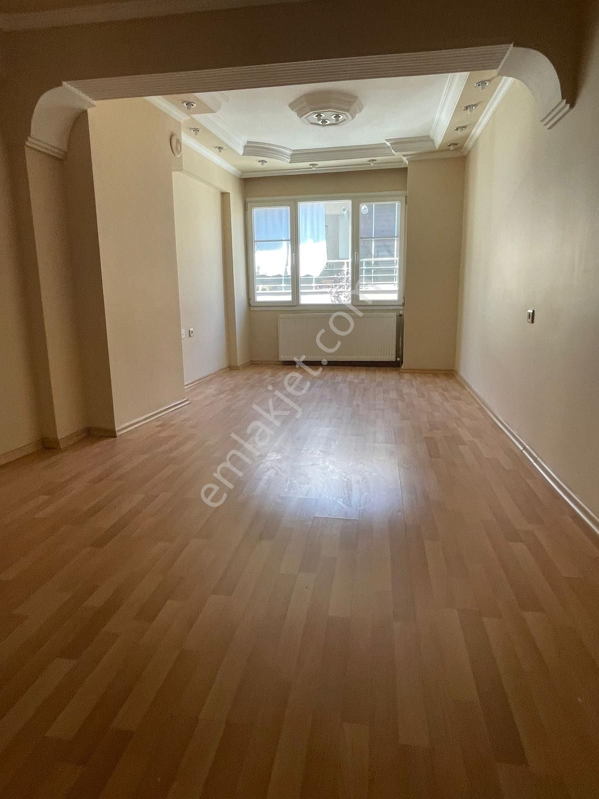 Ordu Caddesi Yanı Otoparklı Geniş 3+1 Ara Kat Kiralık Daire - Görsel 19