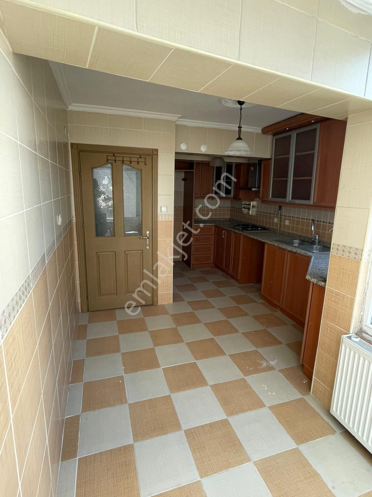 Ordu Caddesi Yanı Otoparklı Geniş 3+1 Ara Kat Kiralık Daire - Görsel 28