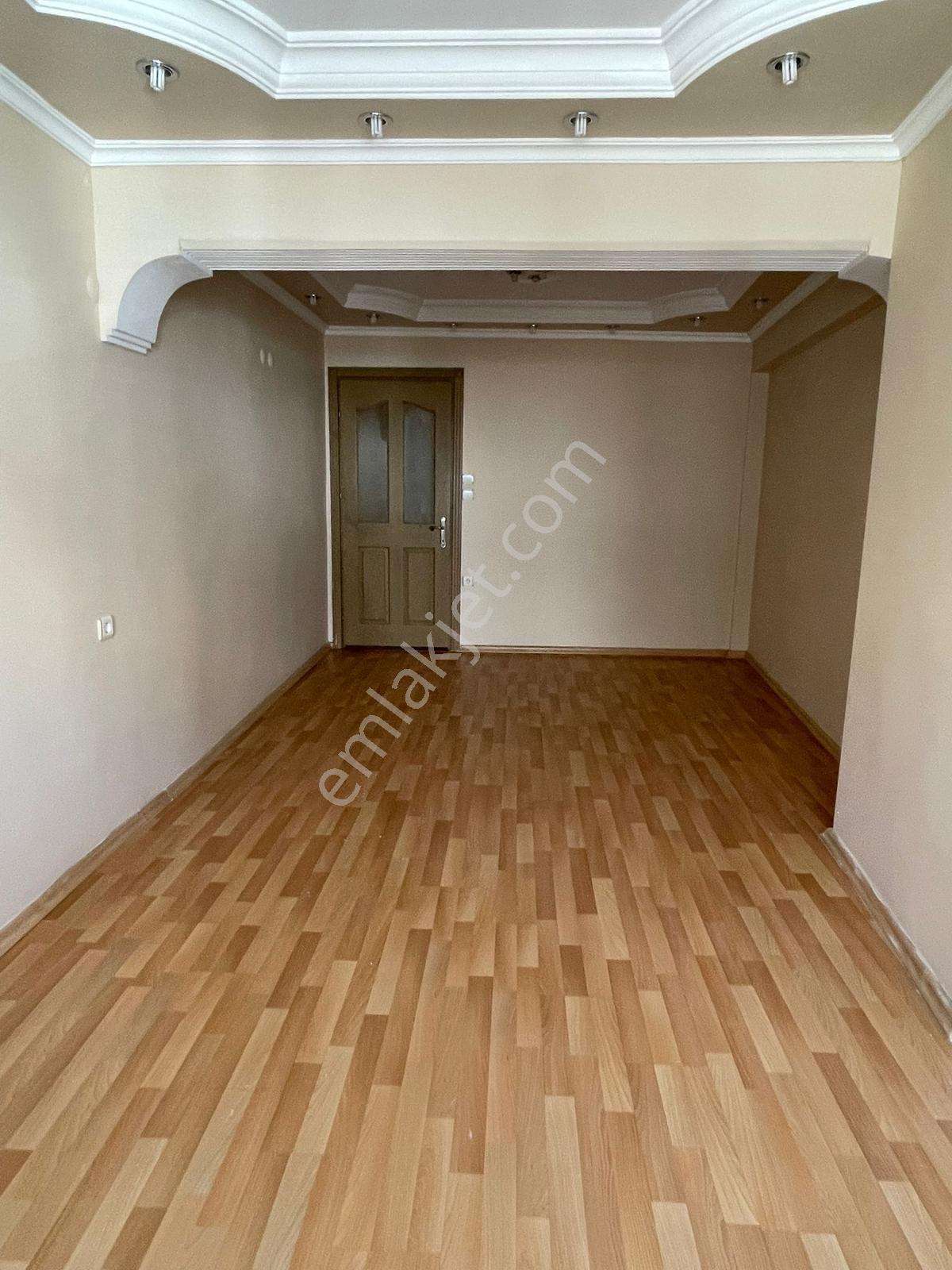 Ordu Caddesi Yanı Otoparklı Geniş 3+1 Ara Kat Kiralık Daire - Görsel 15