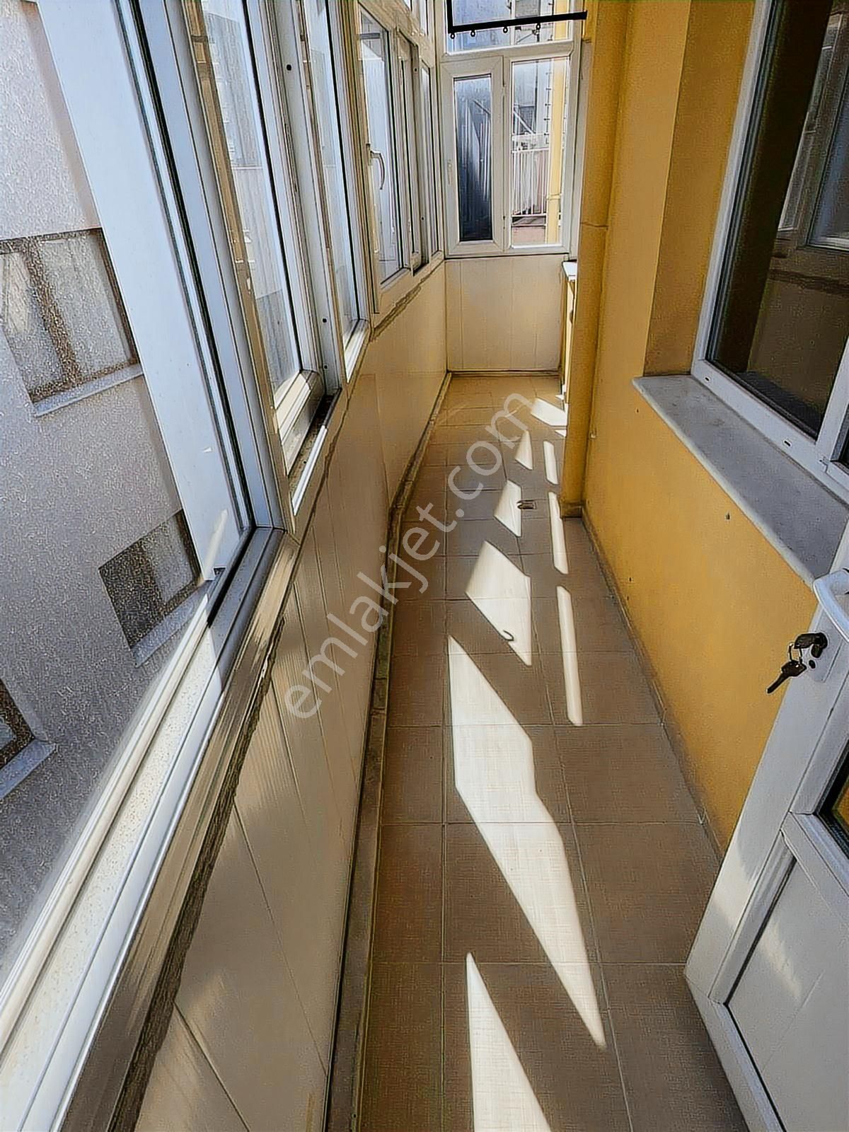 Ordu Caddesi Yanı Otoparklı Geniş 3+1 Ara Kat Kiralık Daire - Görsel 25