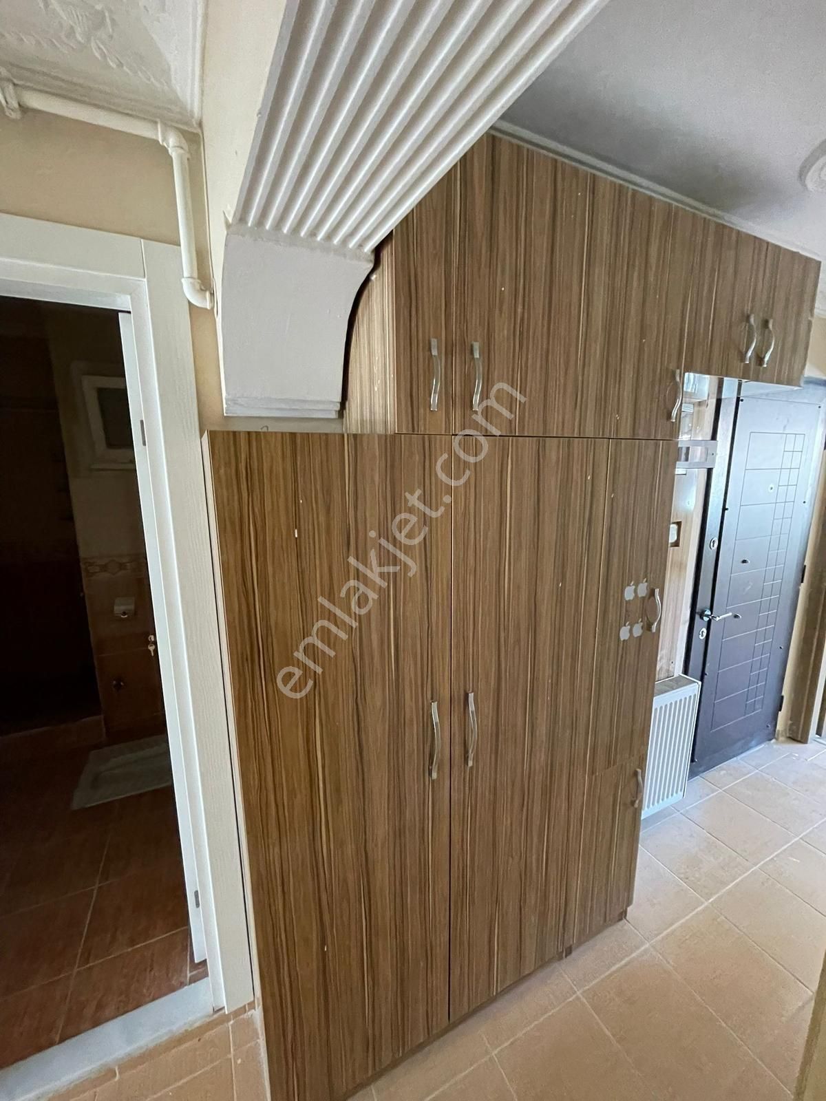 Ordu Caddesi Yanı Otoparklı Geniş 3+1 Ara Kat Kiralık Daire - Görsel 21