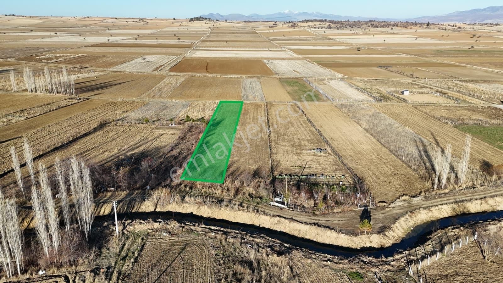 Seydişehir Kavak'ta 1534 M2 İmar Sınırında 2 Cephe Yol Tarla - Görsel 6