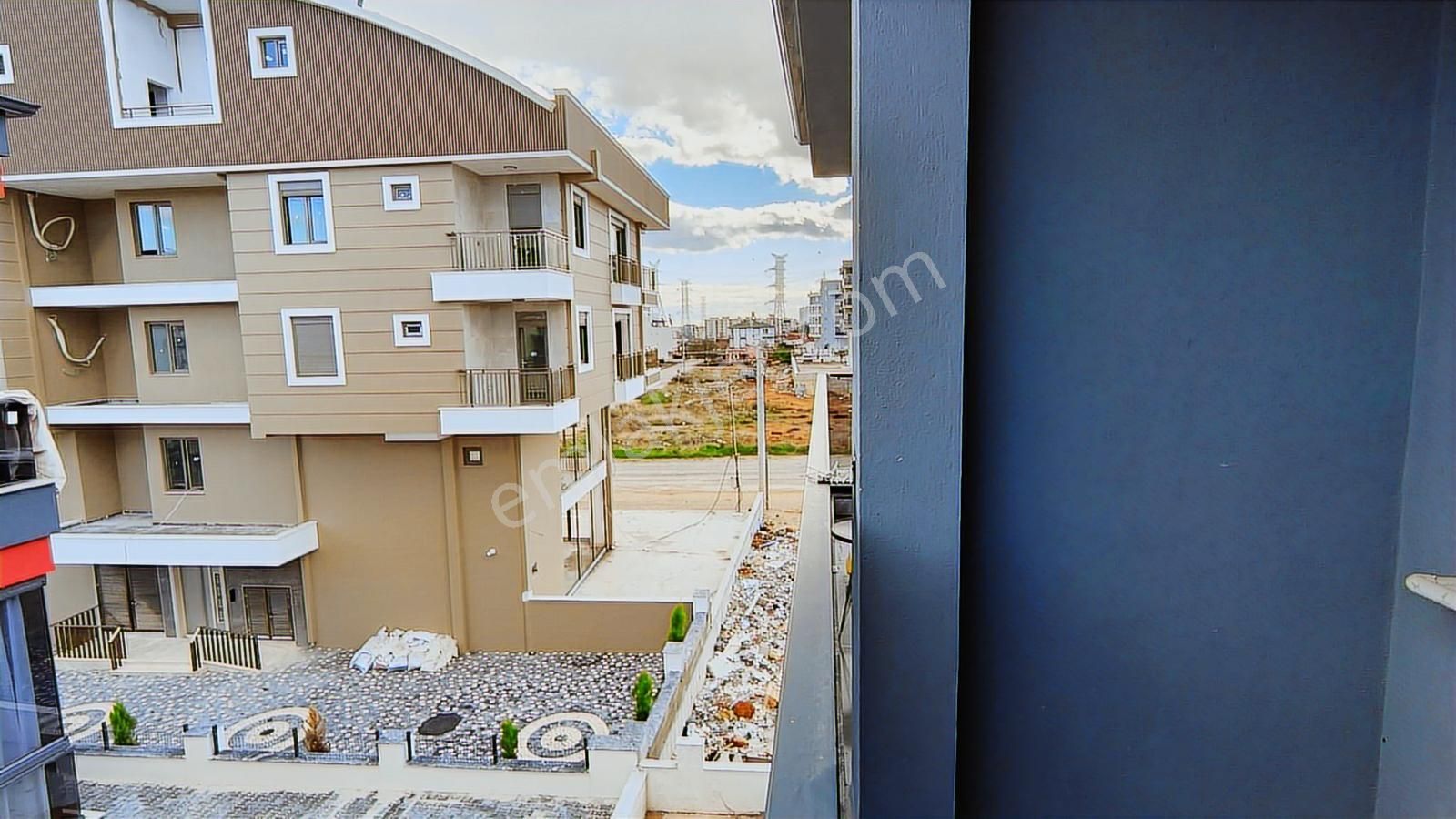 Karşıyaka'da Satılık Daire 1+1 Sıfır Daire - Görsel 22