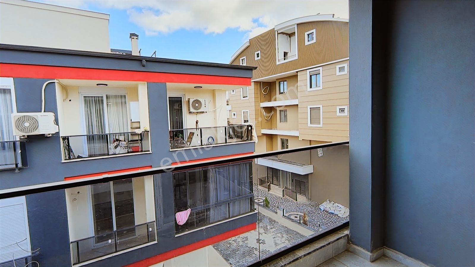 Karşıyaka'da Satılık Daire 1+1 Sıfır Daire - Görsel 19