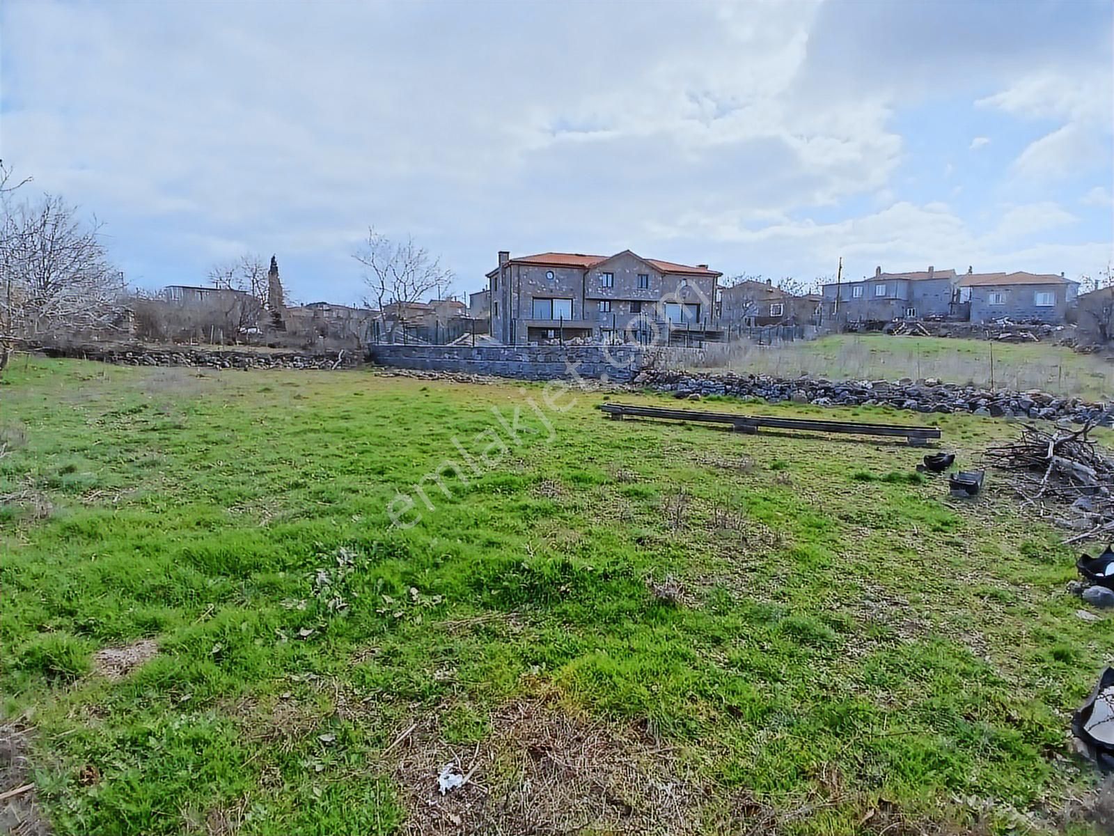 Korubaşı Köyünde 720 Metrekare 40/80 Köy İmarına Sahip Arsa - Görsel 3