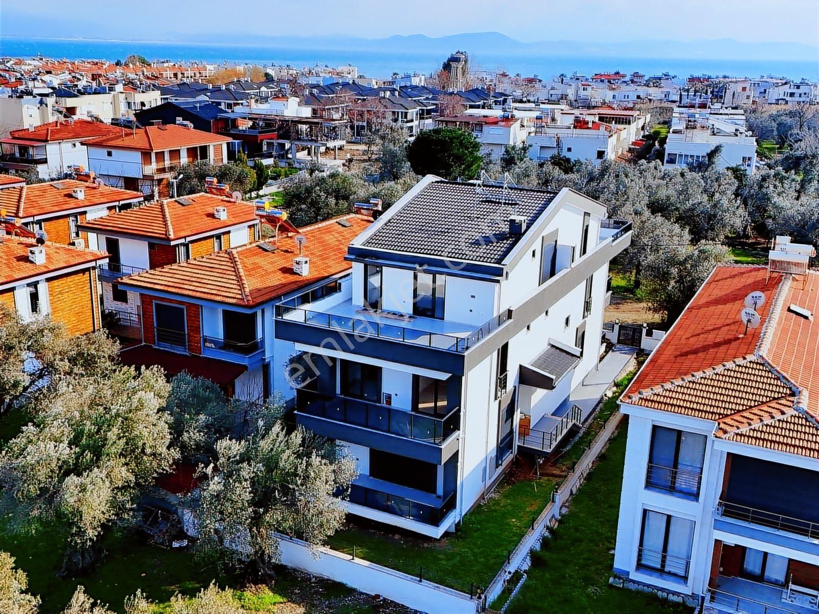 Eu Gayrimekulden Denize Yürüme Mesafesinde Yerden Isıtma 4+1 - Görsel 14