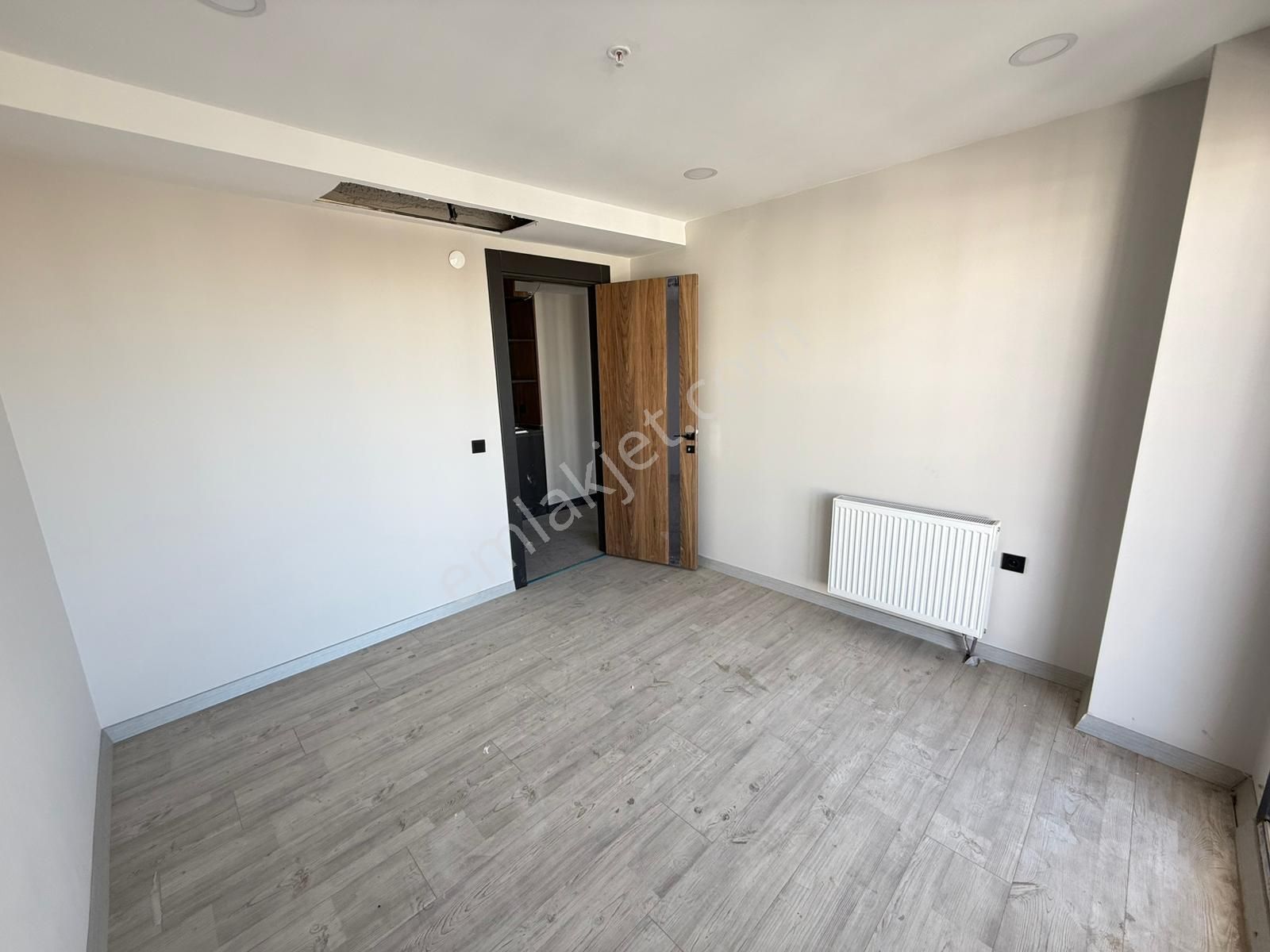 Makro Lide Gayrimenkülden Radisson Otel Karşısında 3+1 Kiralık Büro - Görsel 7