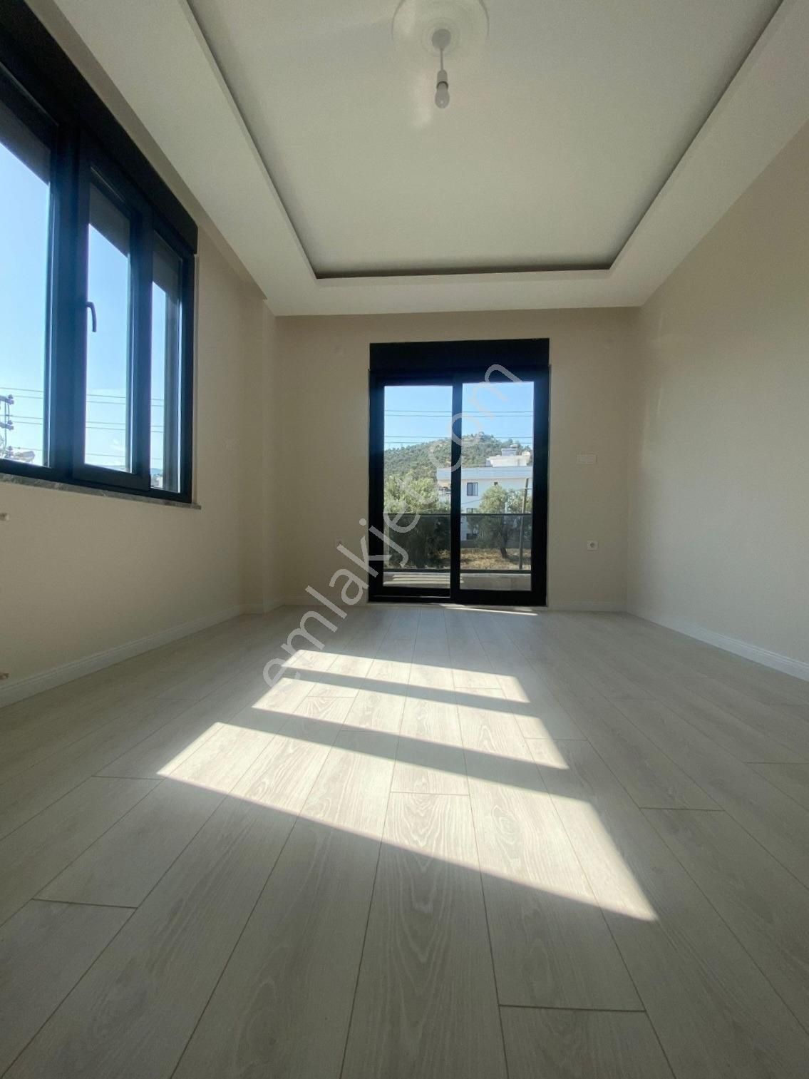 Eu Gayrimenkulden Denize Yakın 5+1 Villa - Görsel 10