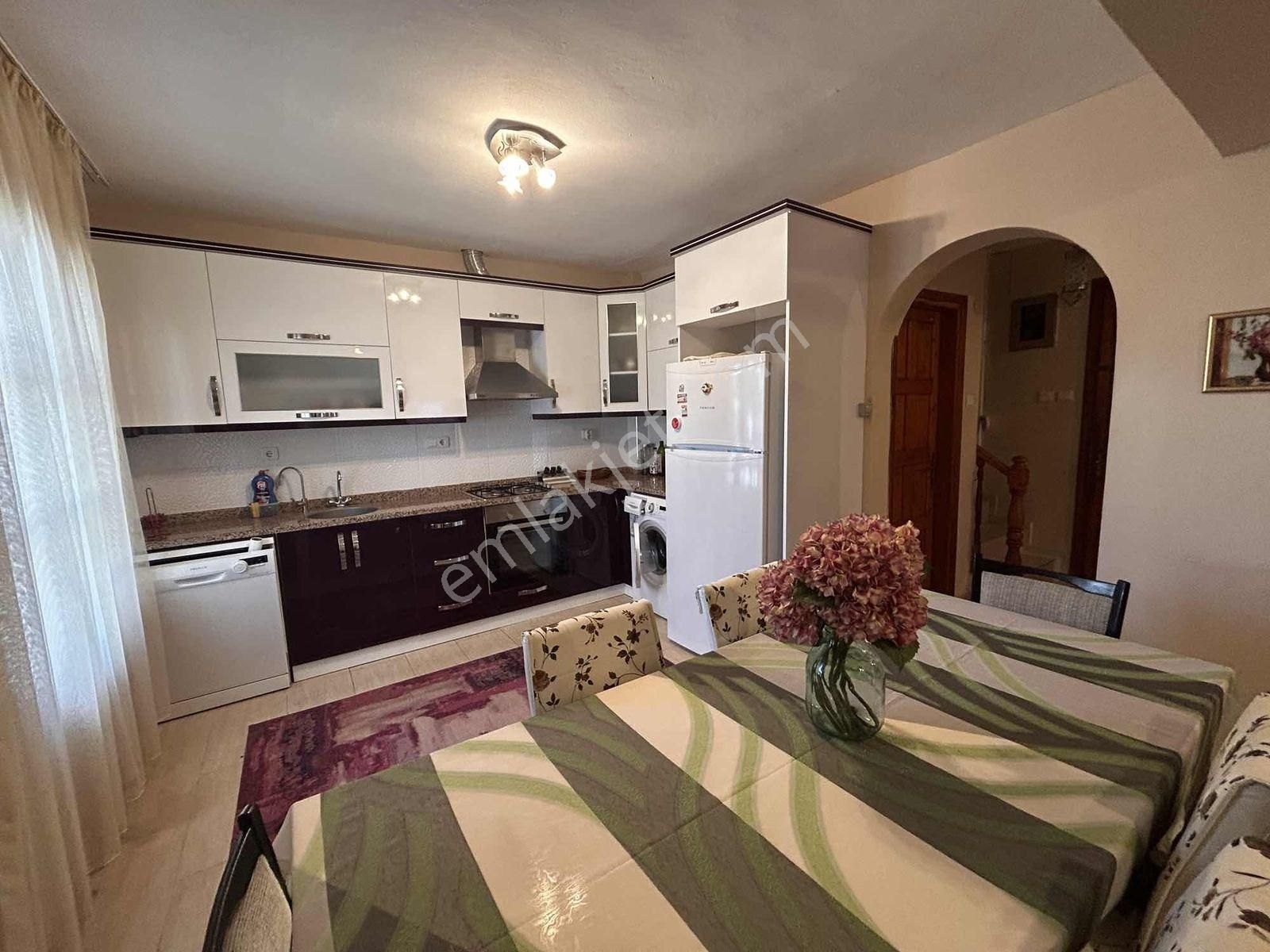 Didim Yeşilkent Sitesinde Tam Müstakil 4+1 Eşyalı Kiralık Villa - Görsel 2