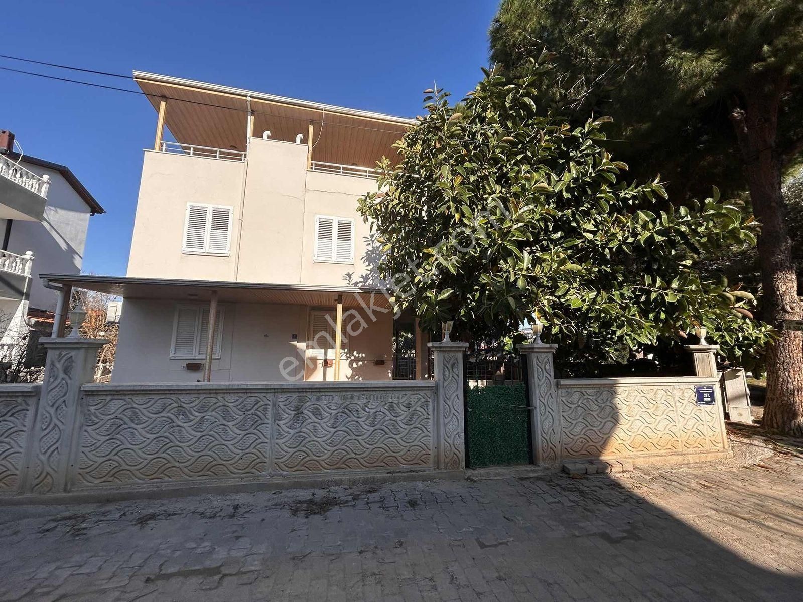 Didim Yeşilkent Sitesinde Tam Müstakil 4+1 Eşyalı Kiralık Villa - Görsel 21