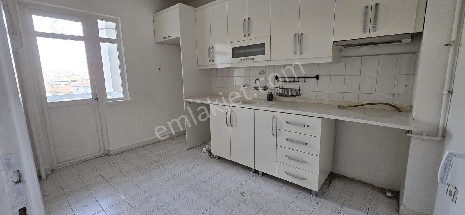 Şenlikköy Blokları 3+1 Kat 4 Ön Cephe Bağımsız 123 M2 Merkezi - Görsel 20