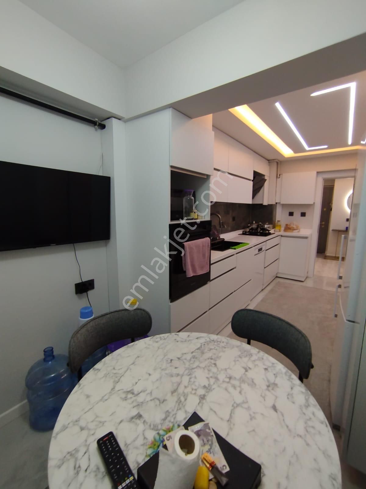 Krc'den Nato Yolu Caddesine 5 Dk Mesafede İçi Full Lüks Yapılı 3+1 Satılık Daire - Görsel 2