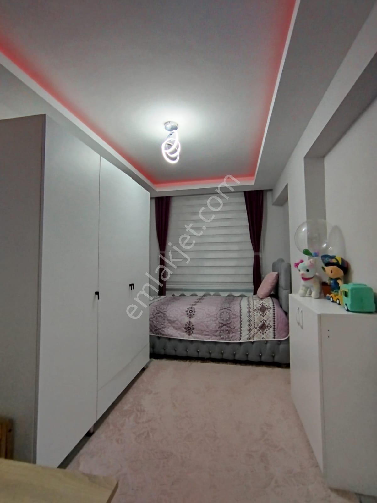 Krc'den Nato Yolu Caddesine 5 Dk Mesafede İçi Full Lüks Yapılı 3+1 Satılık Daire - Görsel 11