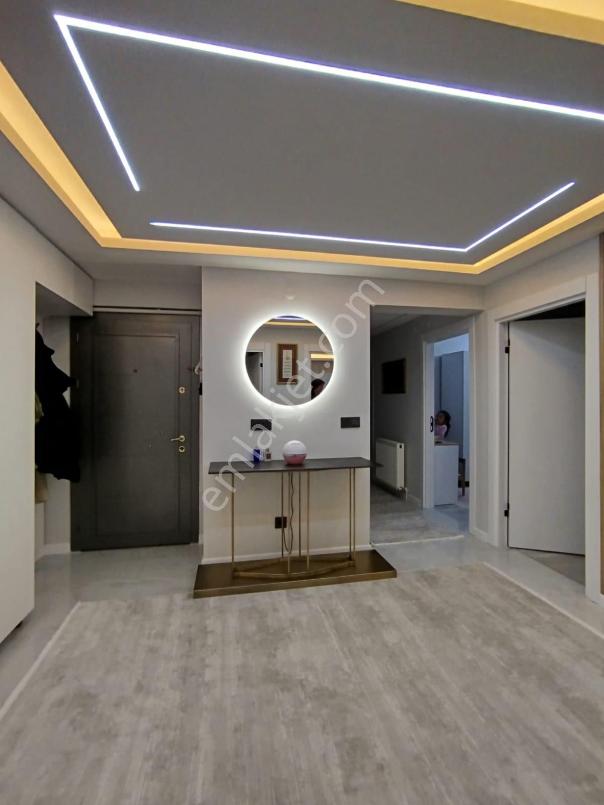 Krc'den Nato Yolu Caddesine 5 Dk Mesafede İçi Full Lüks Yapılı 3+1 Satılık Daire - Görsel 16