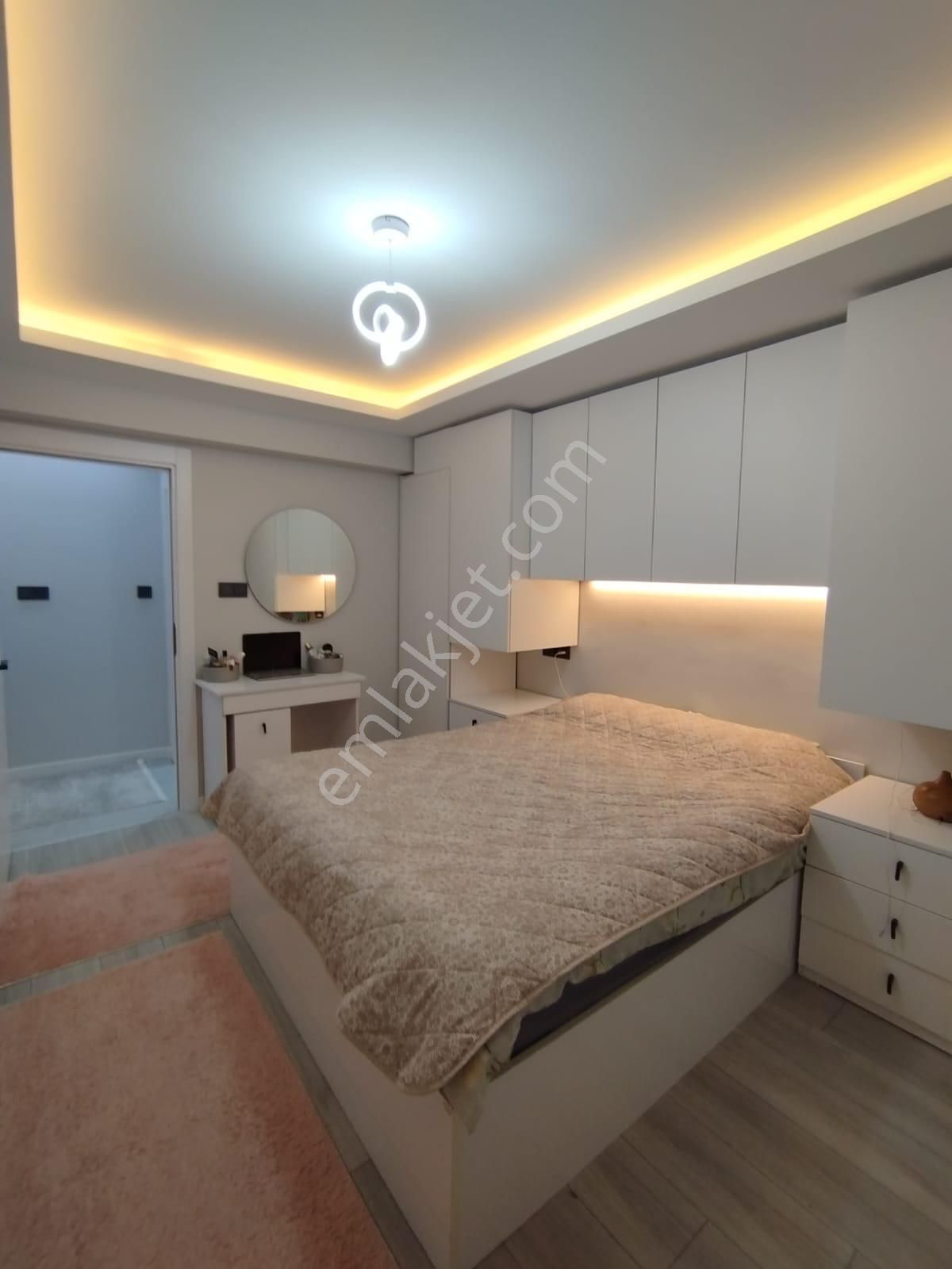 Krc'den Nato Yolu Caddesine 5 Dk Mesafede İçi Full Lüks Yapılı 3+1 Satılık Daire - Görsel 13