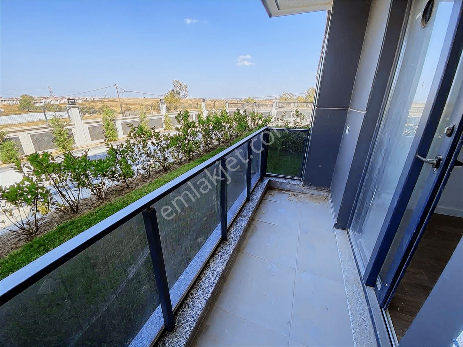 Çorlu Emlak Konutlarında Satılık Lüks 1+1 Bahçe Katı Daire - Görsel 4