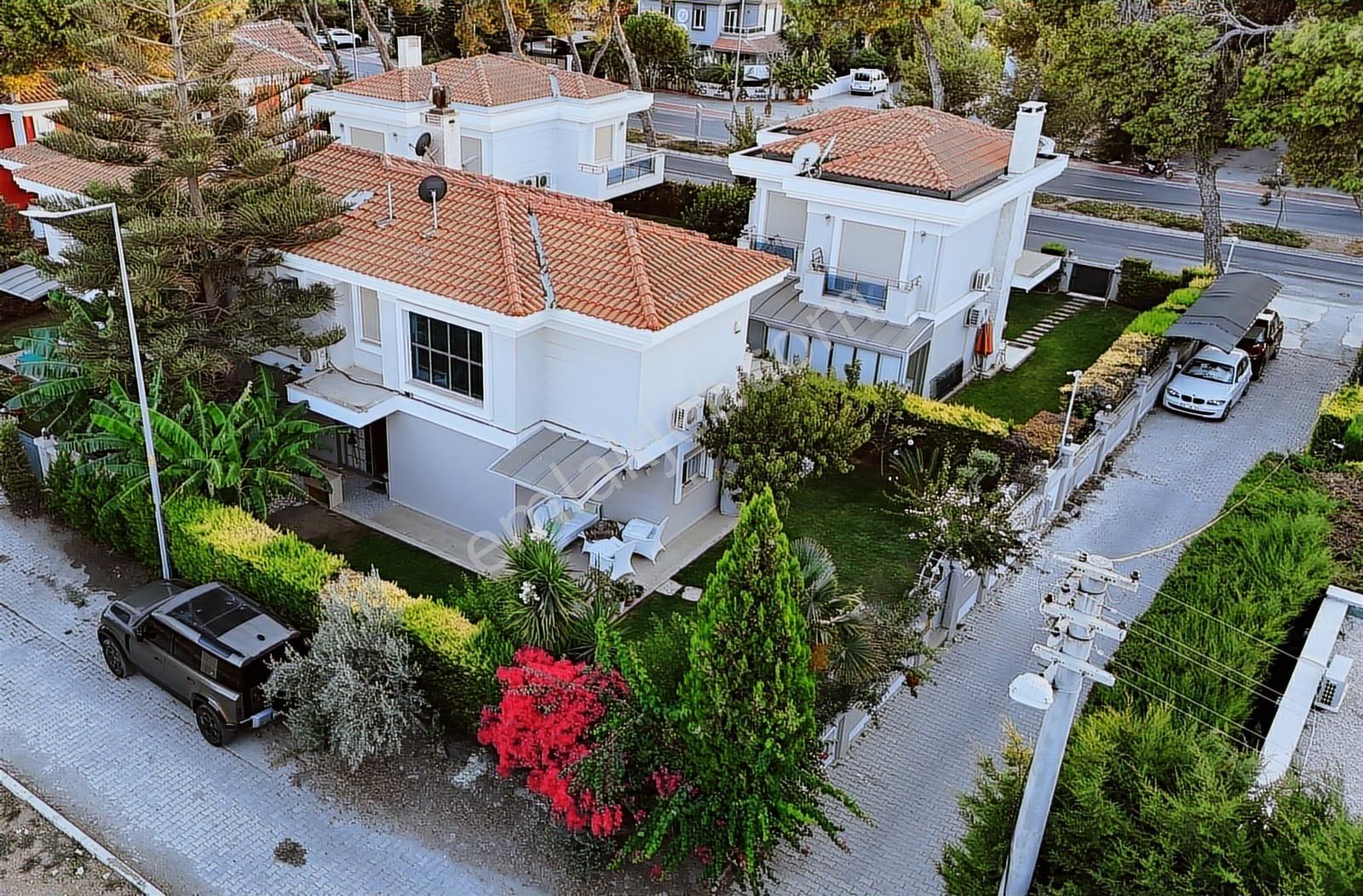 Çeşme Alaçatı Çamlıkyol - Muhteşem Konumda Satılık Lüks Villa - Görsel 2