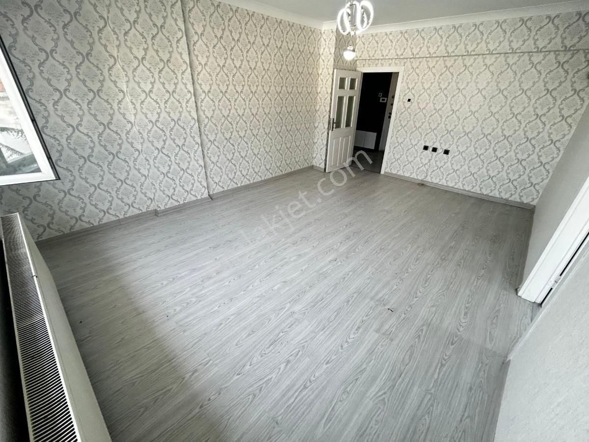 Sincan Atatürk Mah 3+1 Cadde Üzerinde Full Yapılı Kilerli Daire - Görsel 27