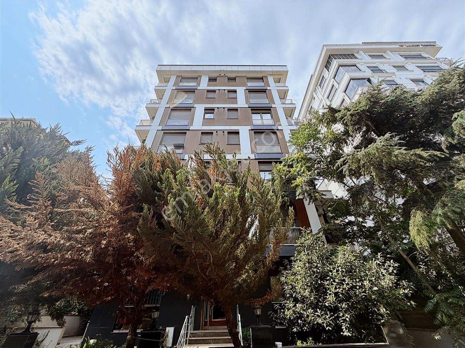 Utkudan Suadiyede Yatırımlık Bahçe Kullanımlı Satılık 1+1 Daire