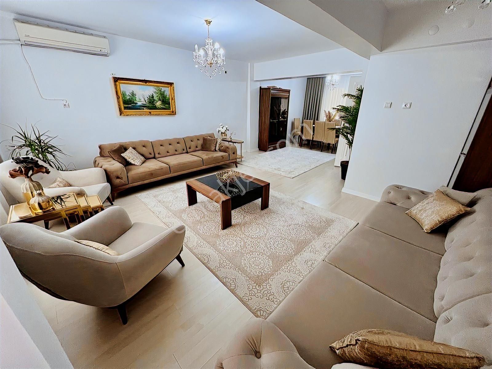 Denizli'nin Kalbinde Zirve Keyfi:3 Cepheli,saunalı,manzaralı 3+1