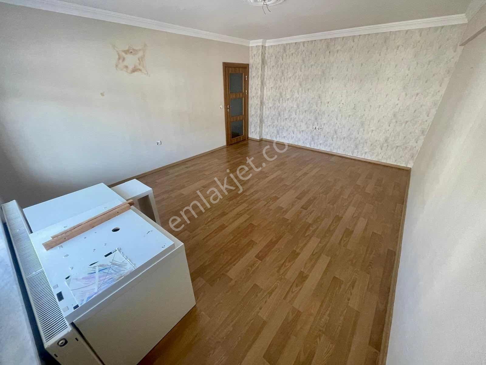 Pınarbaşı Mahallesı Ahimesut Bulvarına Yakın 3+1 Arakat Daire - Görsel 24