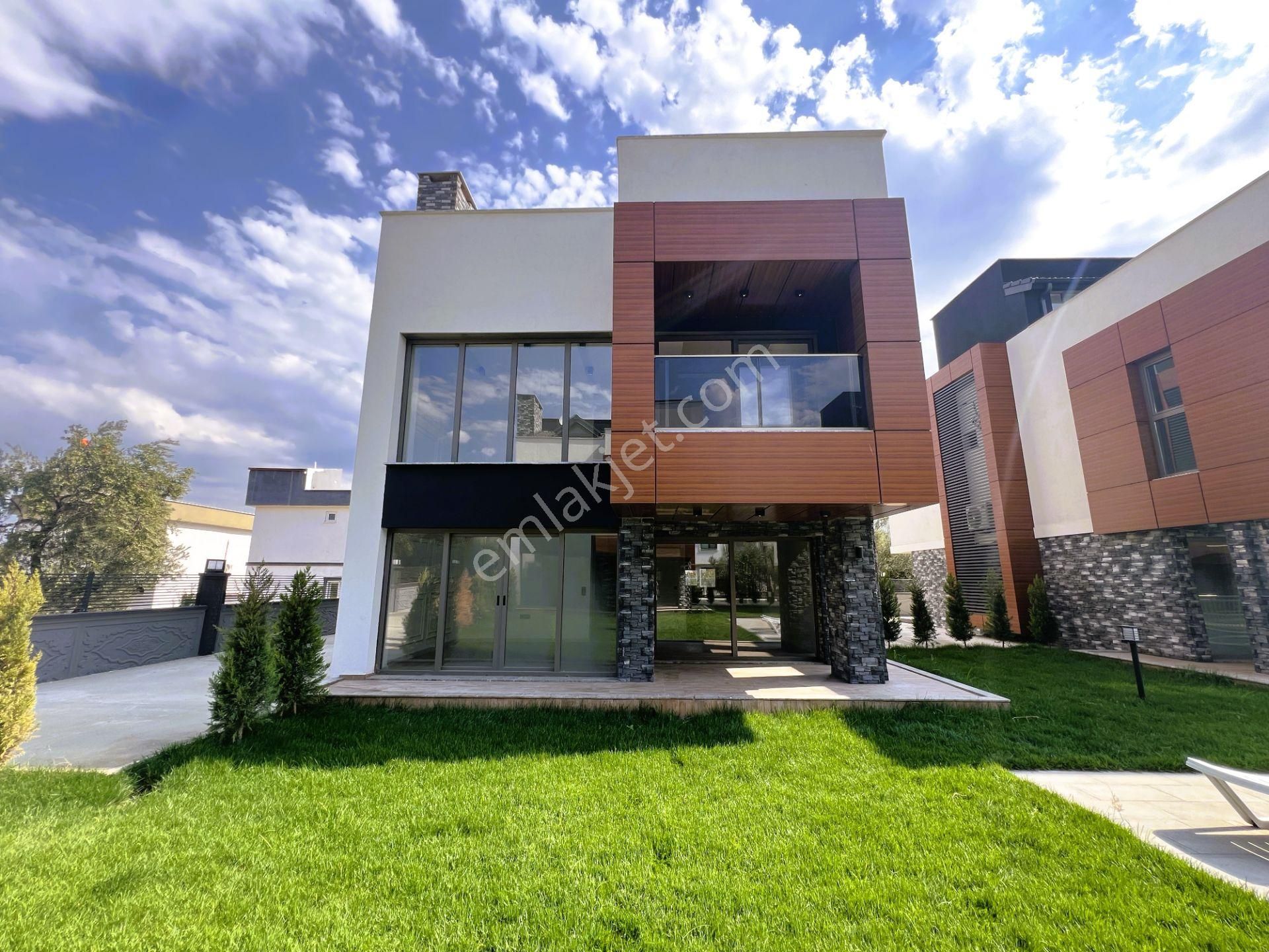 ▓jet'ten Gürede Tasarım Harikası Hayallerinizdeki 4+1 Loft Villa - Görsel 33