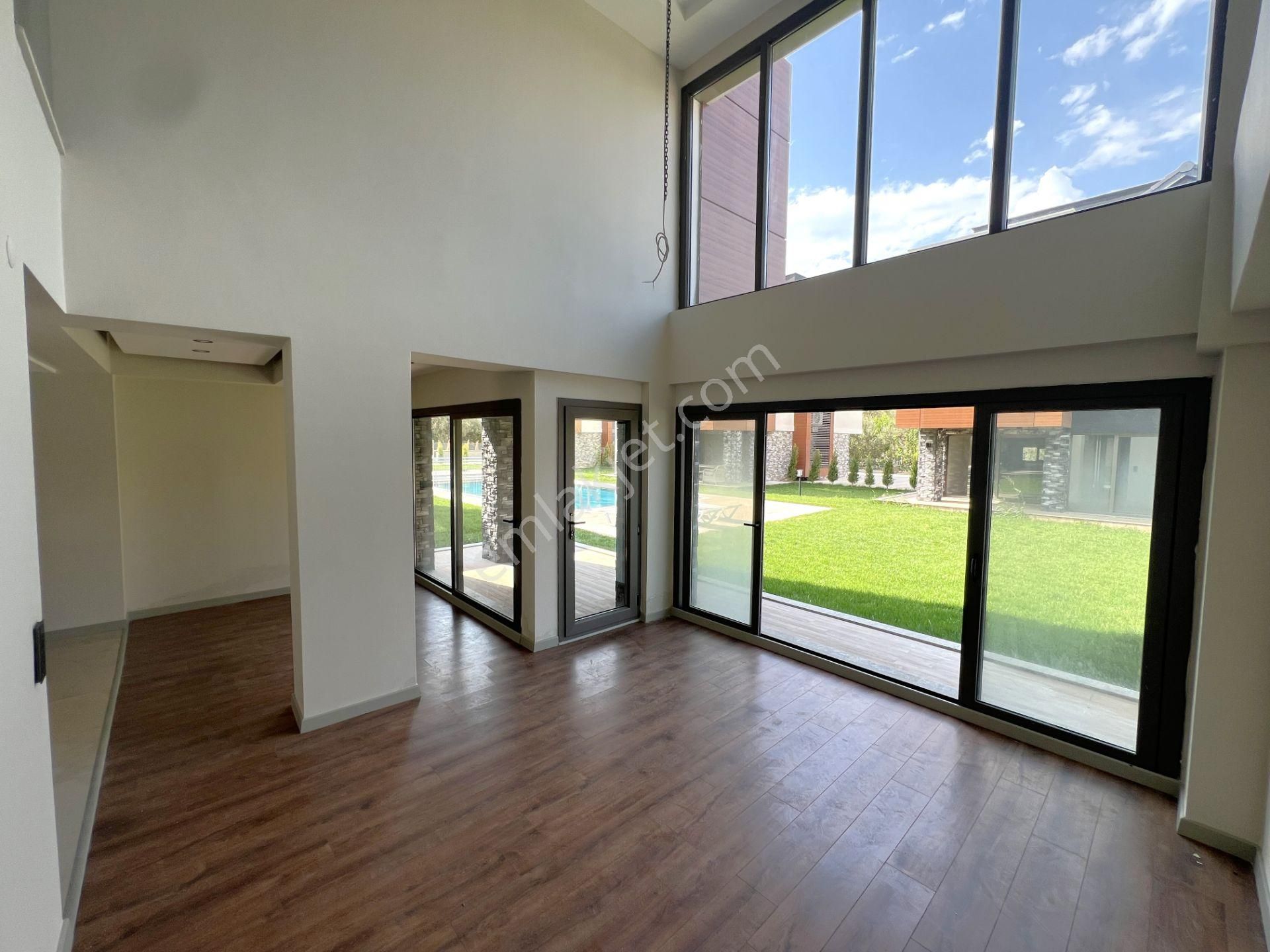 ▓jet'ten Gürede Tasarım Harikası Hayallerinizdeki 4+1 Loft Villa - Görsel 9
