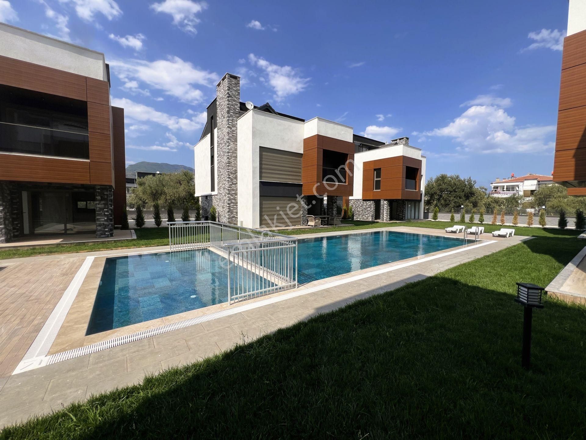 ▓jet'ten Gürede Tasarım Harikası Hayallerinizdeki 4+1 Loft Villa - Görsel 4