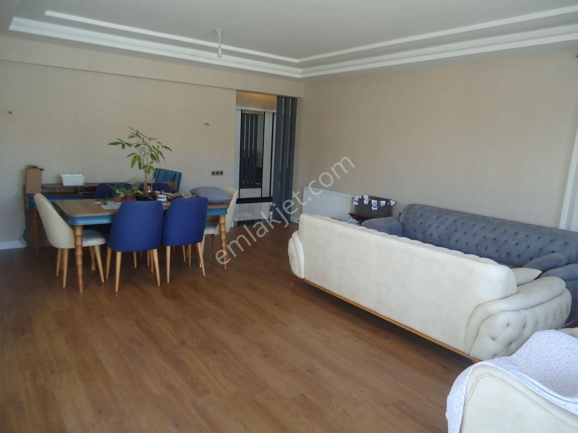 Krc'den Manzaralı Keçiören Ovacıkta Full Yapılı Katta Kiralık 4+1 Daire - Görsel 13