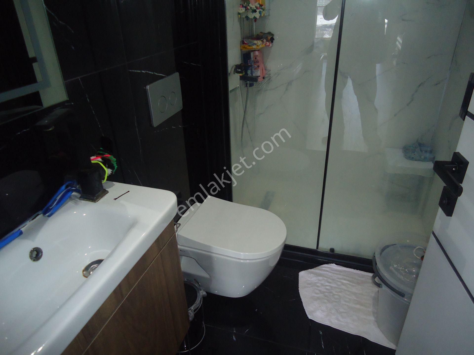 Krc'den Manzaralı Keçiören Ovacıkta Full Yapılı Katta Kiralık 4+1 Daire - Görsel 22