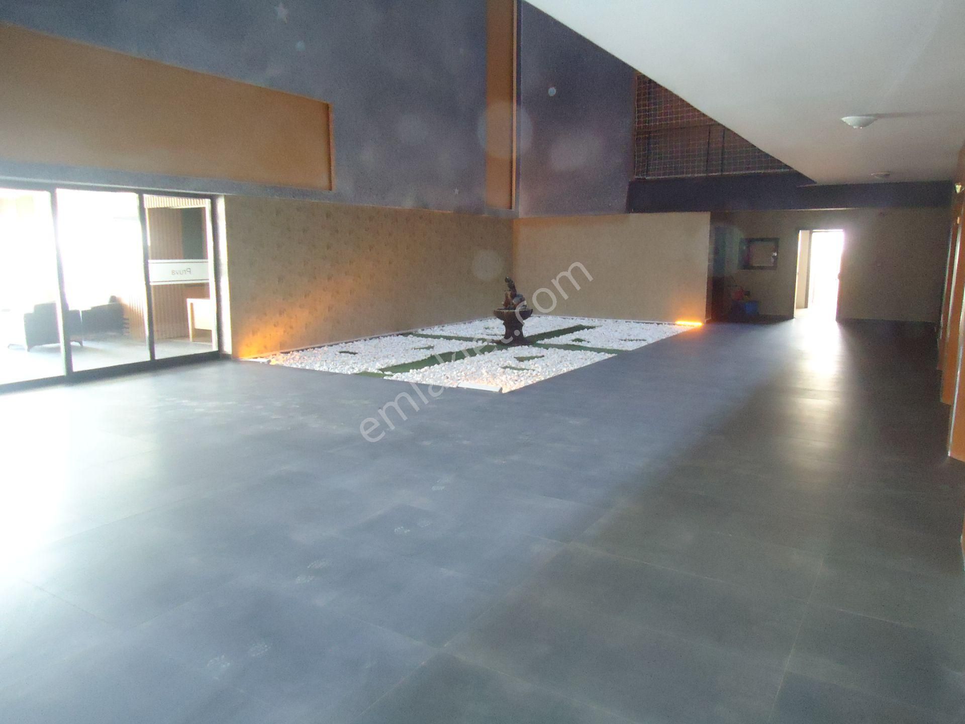 Krc'den Manzaralı Keçiören Ovacıkta Full Yapılı Katta Kiralık 4+1 Daire - Görsel 33