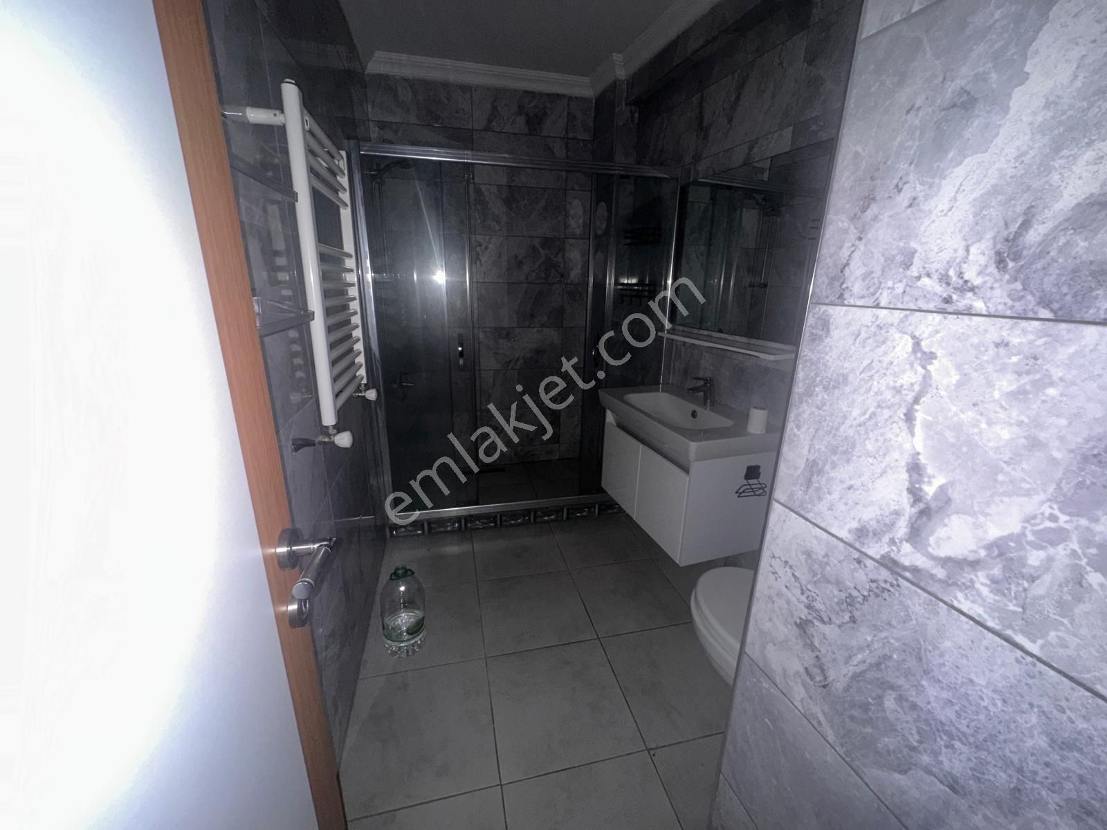 Çeliktepe'de Metroya 7dk, 2+1,75 M2, Temiz, Dubleks Daire - Görsel 4